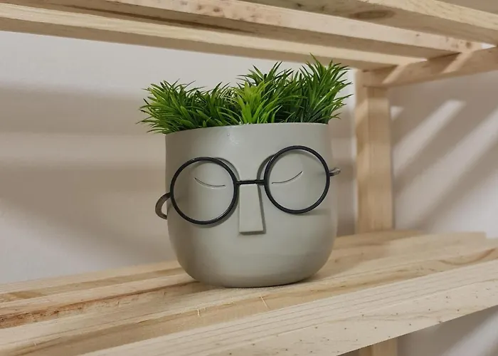 Dori's Wilson At Blloku Neighborhood ティラナ